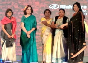 2013 began with Khabar Lahariya being awarded the Amazing Indian Award by leading news channel Times NOW and Mahindra & Mahindra