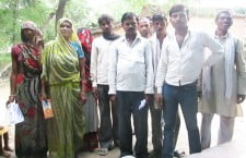 परिवार भुखमरी के कगार पें