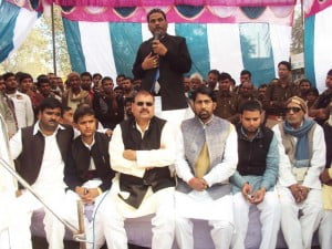 देखै खातिर भीड़