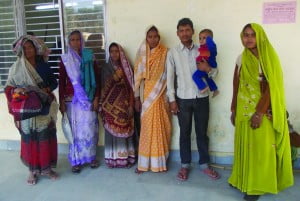 बांदा तहसील मा इन्द्रा आवास के करैं मांग