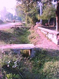 कबै पूरा होई अधूरा परा नाला
