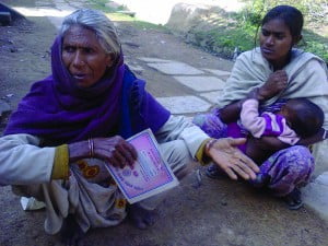 जाब कार्ड देखावत जल्लो