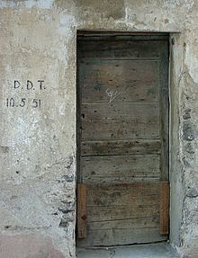 220px-DDT-Einsatz_1951